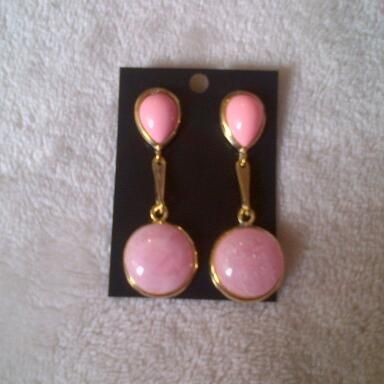 Brinco de Pedras Rosa